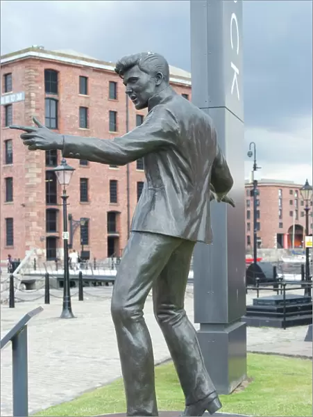 Statue by Tom Murphy of singer songwriter Billy Fury, near Albert Dock