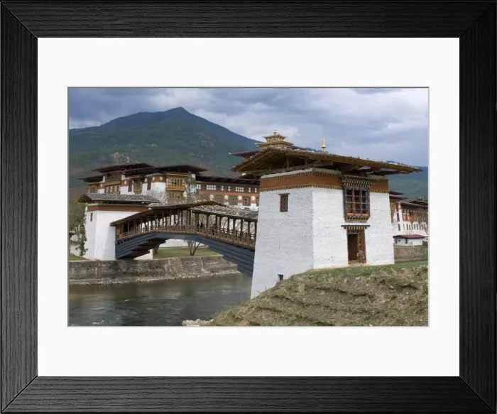 Framed Print : The tsong, an old castle of Punakha, Bhutan, Asia
