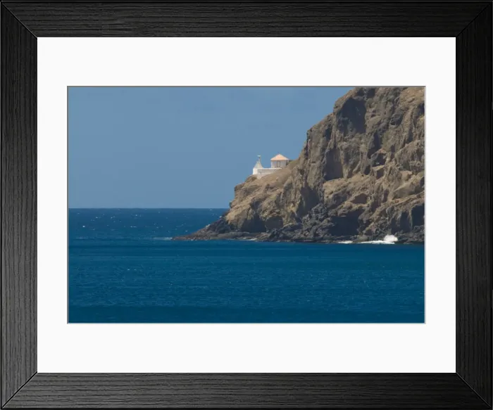 Framed Print : Mansion on the coast of Tarrafal, Santiago, Cape Verde Islands, Atlantic, Africa Framed Print : Mansion on the coast of Tarrafal, Santiago, Cape Verde Islands, Atlantic, Africa