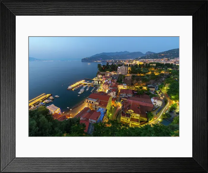 Framed Print : Panoramic dusk view of Sorrento, Bay of Naples, Campania, Italy, Mediterranean, Europe Framed Print : Panoramic dusk view of Sorrento, Bay of Naples, Campania, Italy, Mediterranean, Europe