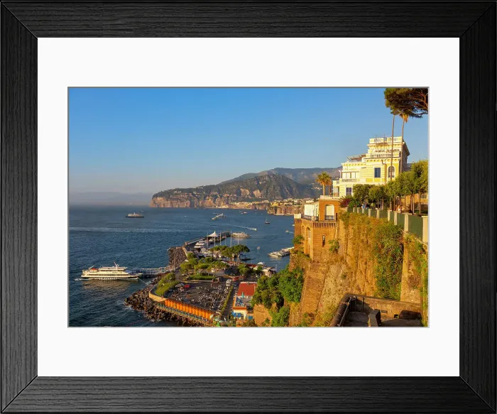 Framed Print : Sorrento, Bay of Naples, Campania, Italy, Mediterranean, Europe Framed Print : Sorrento, Bay of Naples, Campania, Italy, Mediterranean, Europe