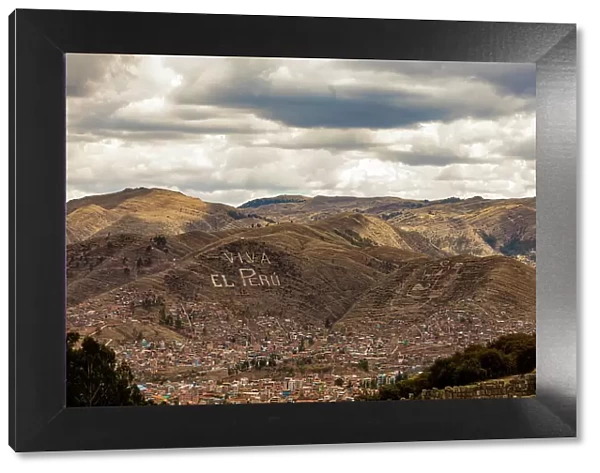 Viva el Peru on foothills in Cusco
