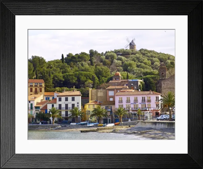Framed Print : Collioure, Cote Vermeille, Languedoc coast, Roussillon, Pyrenees-Orientales Framed Print : Collioure, Cote Vermeille, Languedoc coast, Roussillon, Pyrenees-Orientales