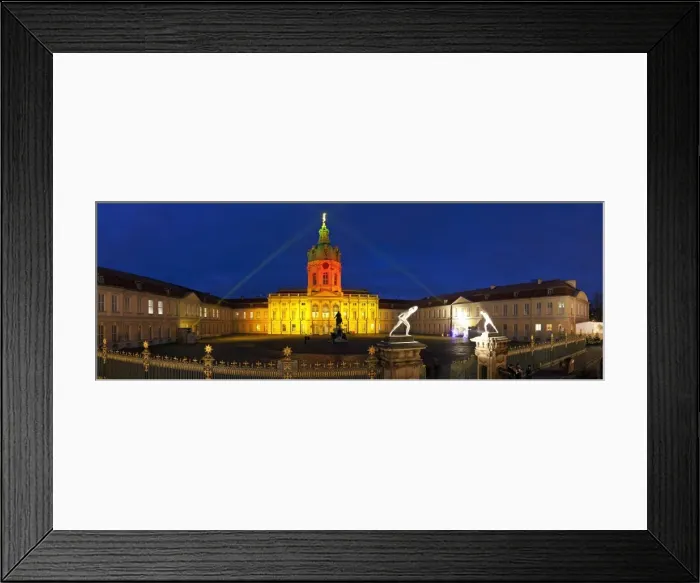 Framed Print : Christmas market at Schloss Charlottenburg (Charlottenburg Castle), illuminated at night Framed Print : Christmas market at Schloss Charlottenburg (Charlottenburg Castle), illuminated at night