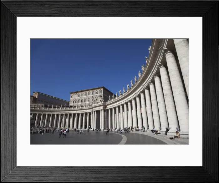 Framed Print : Curve of columns in Piazza San Pietro, Vatican City, Rome, Lazio, Italy, Europe Framed Print : Curve of columns in Piazza San Pietro, Vatican City, Rome, Lazio, Italy, Europe