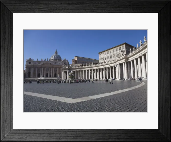 Framed Print : St. Peters basilica and curved row of columns in Piazza San Pietro Framed Print : St. Peters basilica and curved row of columns in Piazza San Pietro