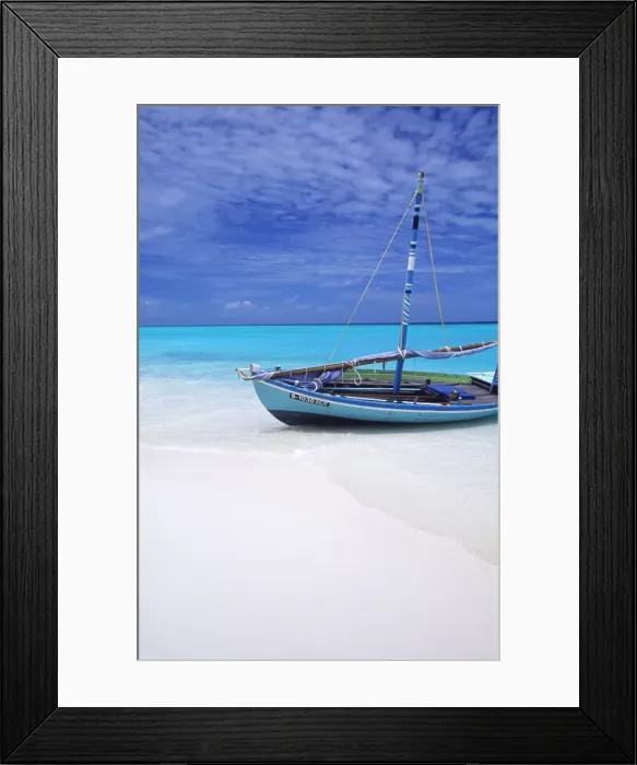 Framed Print : Maldives, Indian Ocean, Asia Framed Print : Maldives, Indian Ocean, Asia
