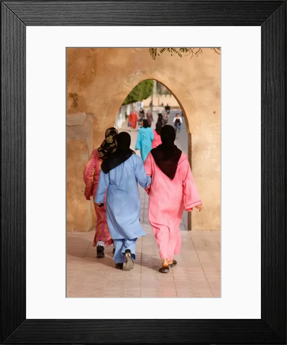 Framed Print : Veiled women, Taroudan, Morocco, North Africa, Africa Framed Print : Veiled women, Taroudan, Morocco, North Africa, Africa