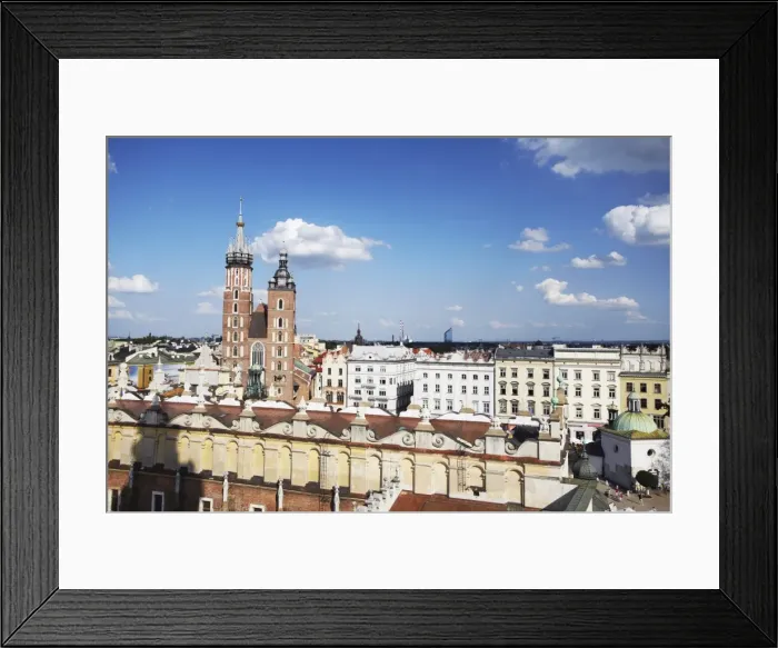 Framed Print : View of St. Marys Church and Cloth Hall (Sukiennice), UNESCO World Heritage Site Framed Print : View of St. Marys Church and Cloth Hall (Sukiennice), UNESCO World Heritage Site
