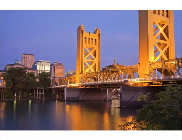 Historic Tower Bridge over the Sacramento River, Sacramento, California