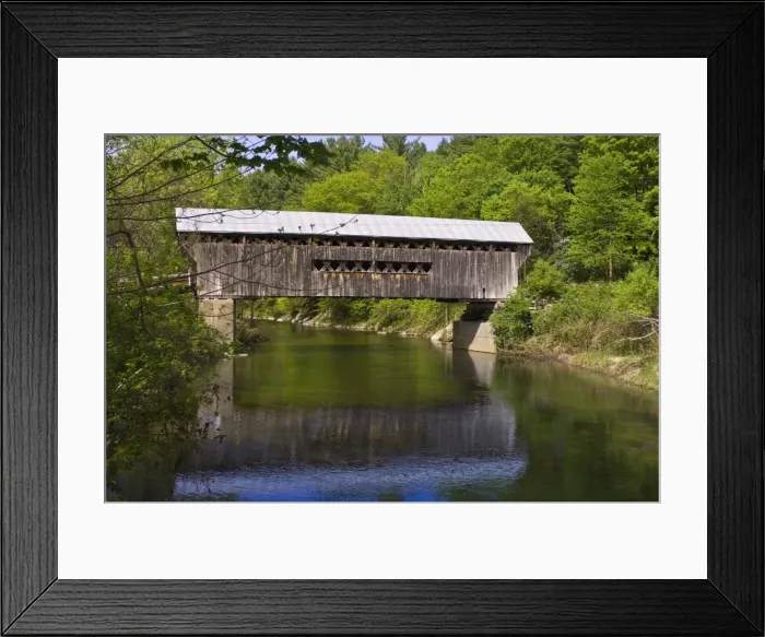 Framed Print : Covered bridge, Worral, Vermont, New England, United States of America, North America Framed Print : Covered bridge, Worral, Vermont, New England, United States of America, North America