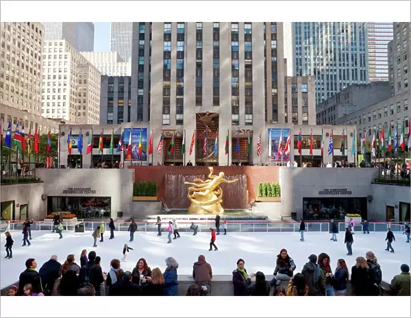 Ice Skating Rink below the Rockefeller Centre building on Fifth Avenue