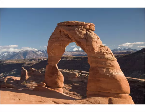 Delicate Arch in late afternoon, Arches National Park, Utah, United States of America