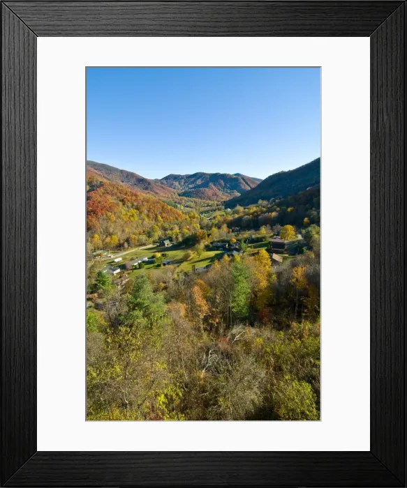 Framed Print : View over valley with colourful foliage in the Indian summer, Great Smoky Mountains National Park Framed Print : View over valley with colourful foliage in the Indian summer, Great Smoky Mountains National Park