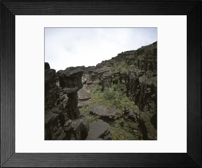 Framed Print : Erosion of sedimentary layers of sandstone near the Great Crack, Summit of Mount Kukenaam Framed Print : Erosion of sedimentary layers of sandstone near the Great Crack, Summit of Mount Kukenaam