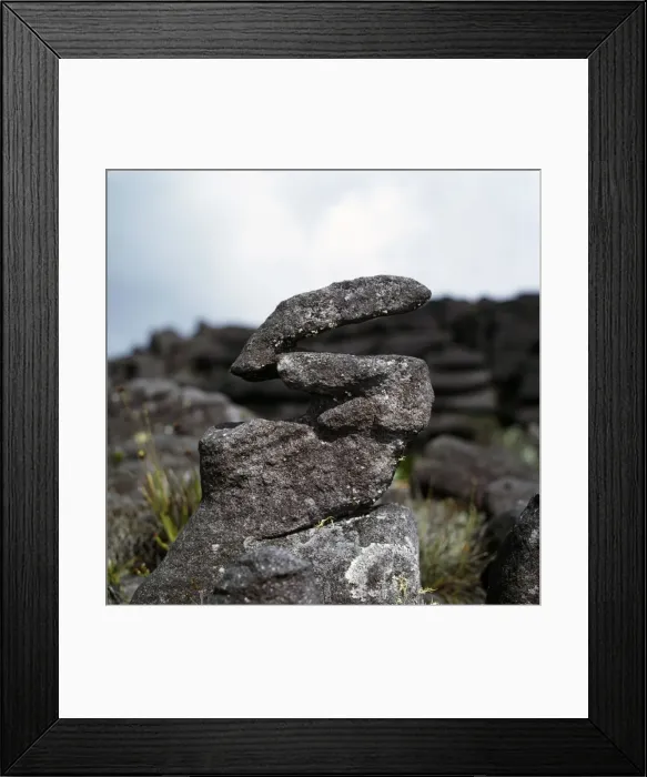 Framed Print : Eroded sandstone rock shape on summit of Mount Kukenaam (Kukenan) (Cuguenan) Framed Print : Eroded sandstone rock shape on summit of Mount Kukenaam (Kukenan) (Cuguenan)