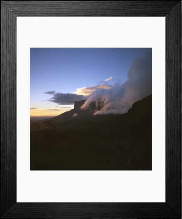 Framed Print : Mount Kukenaam (Kukenan) (Cuguenan) from the upper slopes of Roraima, Gran Sabana Framed Print : Mount Kukenaam (Kukenan) (Cuguenan) from the upper slopes of Roraima, Gran Sabana