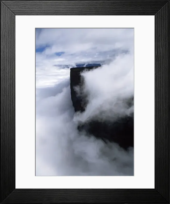 Framed Print : Aerial View of Mount Kukenaam (Kukenan) (Cuguenan), Venezuela, South America Framed Print : Aerial View of Mount Kukenaam (Kukenan) (Cuguenan), Venezuela, South America