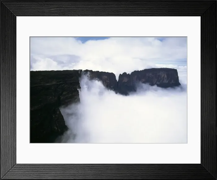 Framed Print : Aerial image of northern section of Mount Kukenaam (Kukenan) (Cuguenan) Framed Print : Aerial image of northern section of Mount Kukenaam (Kukenan) (Cuguenan)