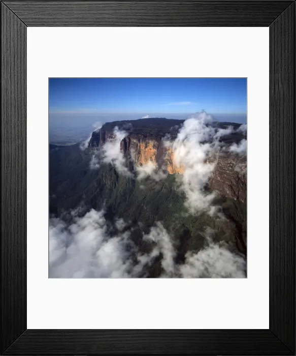 Framed Print : Aerial view of the eastern cliff of Mount Kukenaam (Kukenan) (Cuguenan) Framed Print : Aerial view of the eastern cliff of Mount Kukenaam (Kukenan) (Cuguenan)