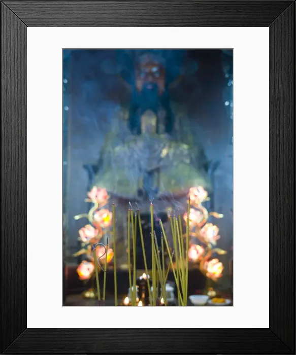 Framed Print : Burning joss sticks before a statue, Jade Emperor Pagoda, Ho Chi Minh City (Saigon) Framed Print : Burning joss sticks before a statue, Jade Emperor Pagoda, Ho Chi Minh City (Saigon)