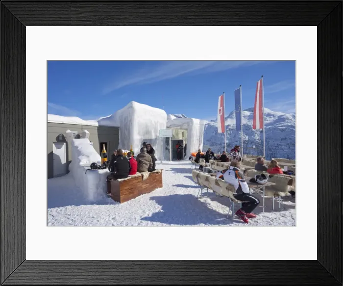 Framed Print : Skiers enjoying drinks at the Icebar Lech near St. Anton am Arlberg in winter snow Framed Print : Skiers enjoying drinks at the Icebar Lech near St. Anton am Arlberg in winter snow