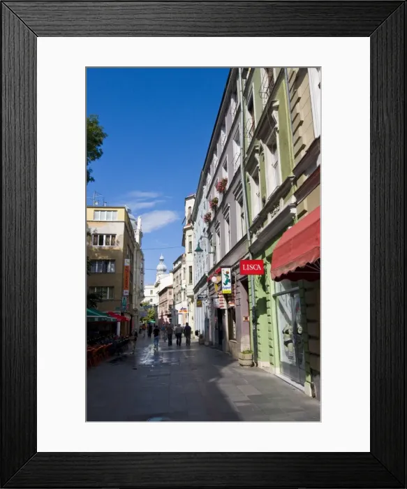 Framed Print : Pedestrian zone in the town of Sarajevo, Bosnia-Herzegovina, Europe Framed Print : Pedestrian zone in the town of Sarajevo, Bosnia-Herzegovina, Europe