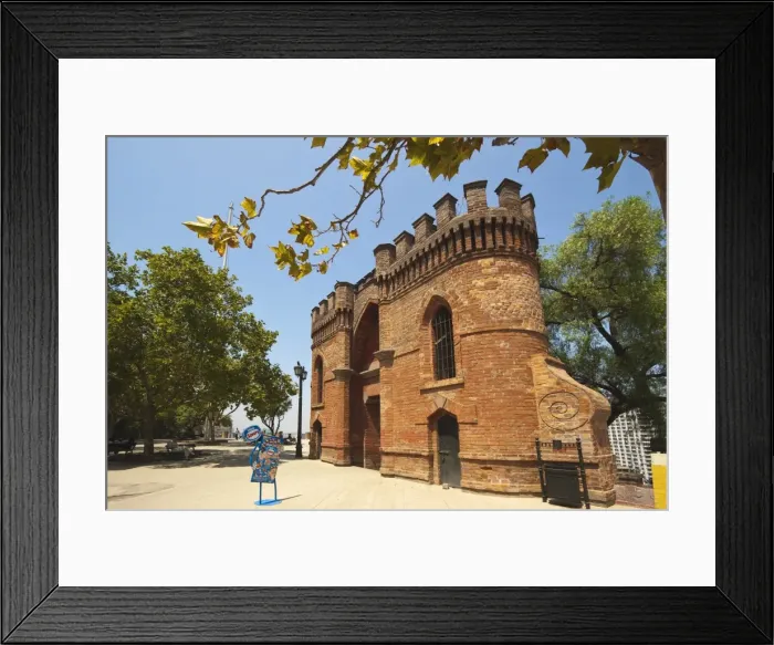 Framed Print : Gate and battlements of Castillo Hidalgo, formerly a defensive fort dating from 1816