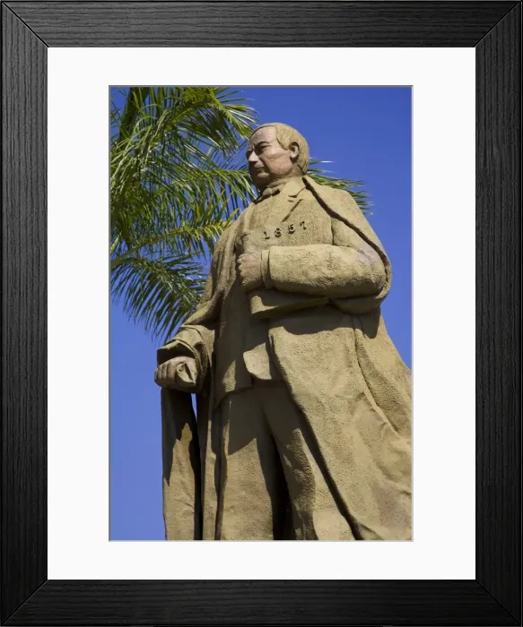 Framed Print : Statue of Benito Juarez on the Malecon, Acapulco City, State of Guerrero Framed Print : Statue of Benito Juarez on the Malecon, Acapulco City, State of Guerrero