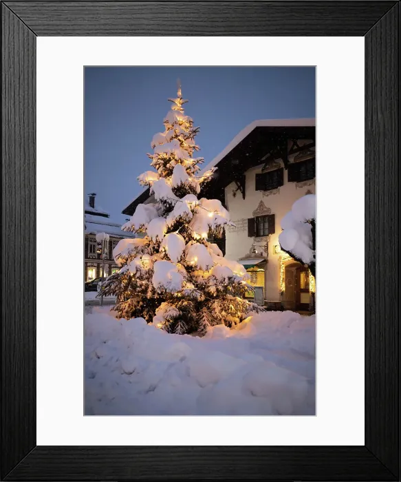 Framed Print : Wintertime with big snow in the Bavarian Alps, Garmish-Partenkirchen, Germany, Europe Framed Print : Wintertime with big snow in the Bavarian Alps, Garmish-Partenkirchen, Germany, Europe