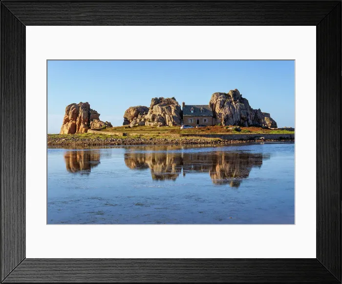 Framed Print : The house between the rocks, Le Gouffre, Plougrescant, Cotes-d'Armor, Brittany, France, Europe Framed Print : The house between the rocks, Le Gouffre, Plougrescant, Cotes-d'Armor, Brittany, France, Europe