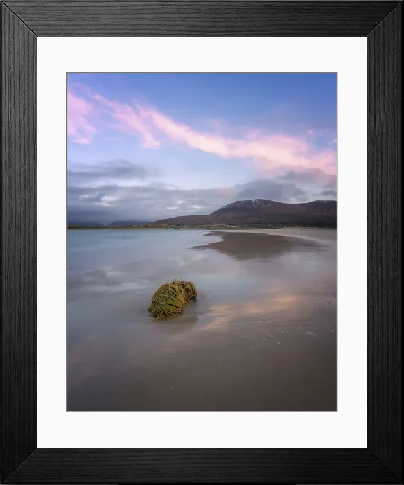 Framed Print : Seaweed washed up onto the beach at sunrise, Isle of Harris, Outer Hebrides, Scotland, United Kingdom, Europe Framed Print : Seaweed washed up onto the beach at sunrise, Isle of Harris, Outer Hebrides, Scotland, United Kingdom, Europe