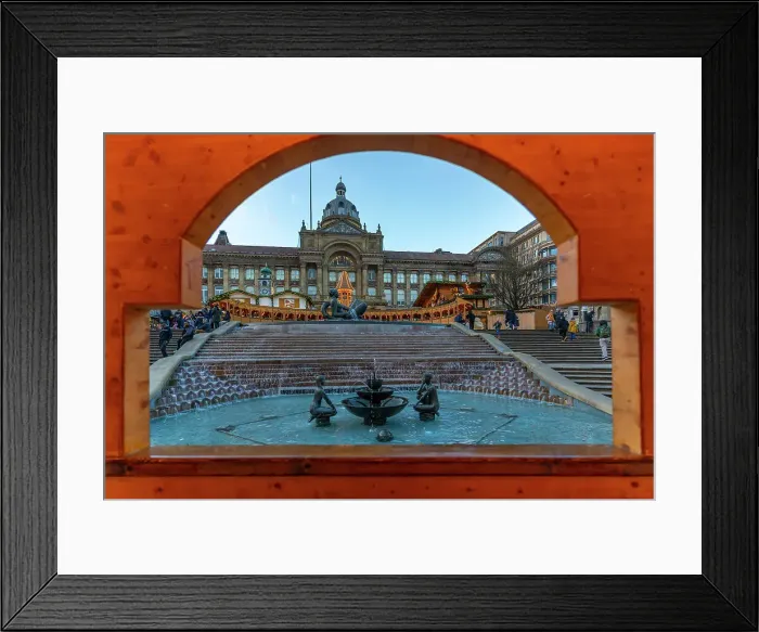 Framed Print : View of Christmas Market stalls, fountains and Council House, Victoria Square, Birmingham, West Midlands, England, United Kingdom, Europe Framed Print : View of Christmas Market stalls, fountains and Council House, Victoria Square, Birmingham, West Midlands, England, United Kingdom, Europe