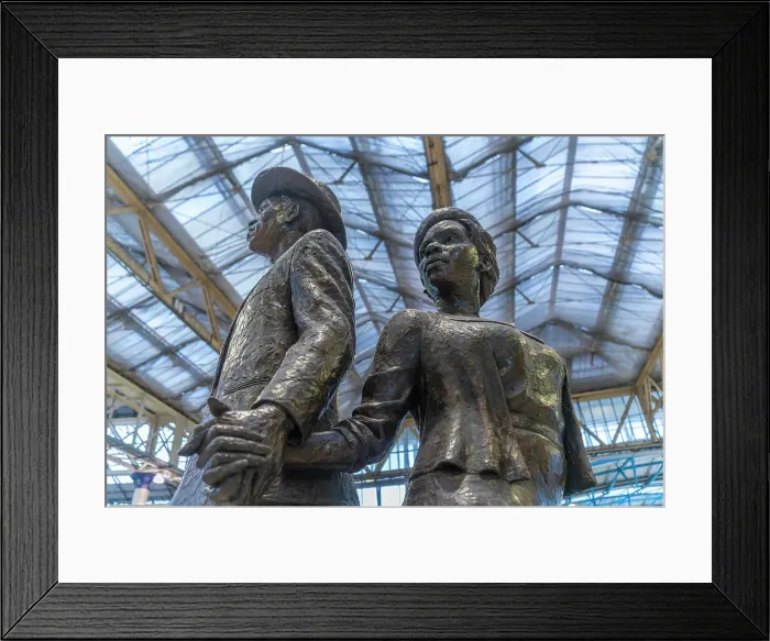 Framed Print : View of National Windrush Monument at Waterloo Station main concourse, London, England, United Kingdom, Europe Framed Print : View of National Windrush Monument at Waterloo Station main concourse, London, England, United Kingdom, Europe