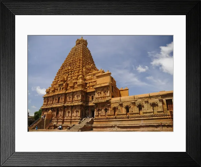 Framed Print : Vimana, Brihadeeswarar (Brihadisvara) Hindu Chola temple, Thanjavur, UNESCO World Heritage Site, Tamil Nadu, India, Asia Framed Print : Vimana, Brihadeeswarar (Brihadisvara) Hindu Chola temple, Thanjavur, UNESCO World Heritage Site, Tamil Nadu, India, Asia