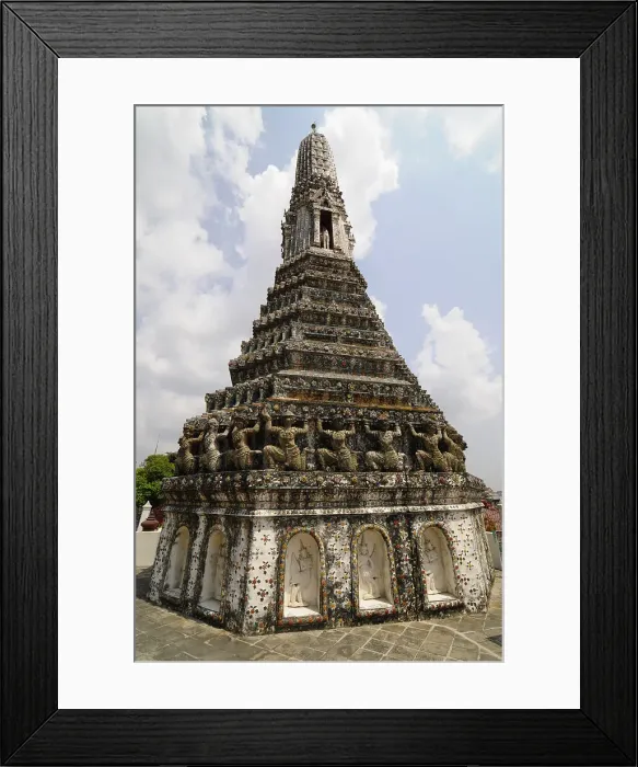 Framed Print : Wat Arun Ratchawararam Ratchawaramahawihan (Wat Arun) (Temple of Dawn), a Buddhist temple in the Bangkok Yai district of Bangkok, Thailand, South East Asia, Asia Framed Print : Wat Arun Ratchawararam Ratchawaramahawihan (Wat Arun) (Temple of Dawn), a Buddhist temple in the Bangkok Yai district of Bangkok, Thailand, South East Asia, Asia