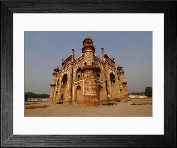 Framed Print : Safdarjung Tomb, Delhi, India, Asia Framed Print : Safdarjung Tomb, Delhi, India, Asia