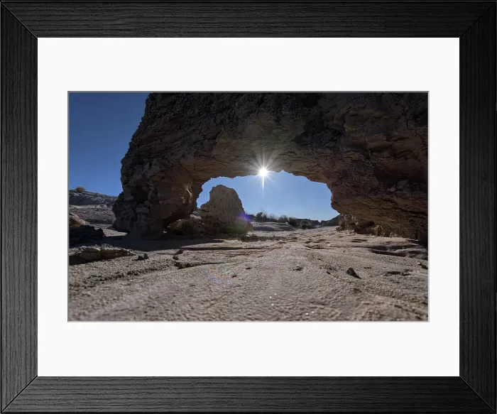 Framed Print : A small bentonite arch in Goblin Garden west of Hamilili Point in Petrified Forest National Park, Arizona, United States of America, North America Framed Print : A small bentonite arch in Goblin Garden west of Hamilili Point in Petrified Forest National Park, Arizona, United States of America, North America