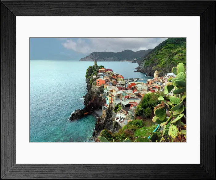 Framed Print : Vernazza, a coastal town in the province of La Spezia, Cinque Terre region, UNESCO World Heritage Site, Liguria, Italy, Europe Framed Print : Vernazza, a coastal town in the province of La Spezia, Cinque Terre region, UNESCO World Heritage Site, Liguria, Italy, Europe