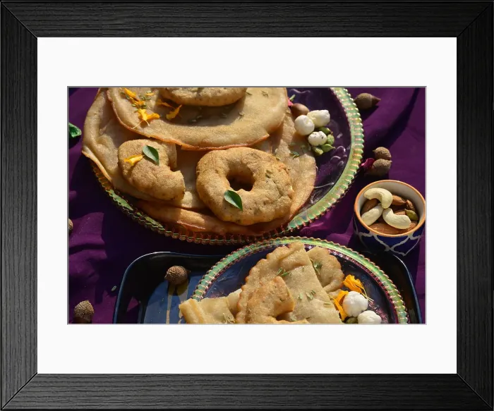 Framed Print : Bhalla babru, malpua, traditional snack dishes, sweet item in festivals and marriages, Mandi, Himachal Pradesh, India, Asia Framed Print : Bhalla babru, malpua, traditional snack dishes, sweet item in festivals and marriages, Mandi, Himachal Pradesh, India, Asia