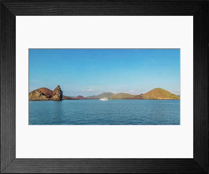 Framed Print : Pinnacle Rock on Bartolome Island in the Galapagos Islands, UNESCO World Heritage Site, Ecuador, South America Framed Print : Pinnacle Rock on Bartolome Island in the Galapagos Islands, UNESCO World Heritage Site, Ecuador, South America