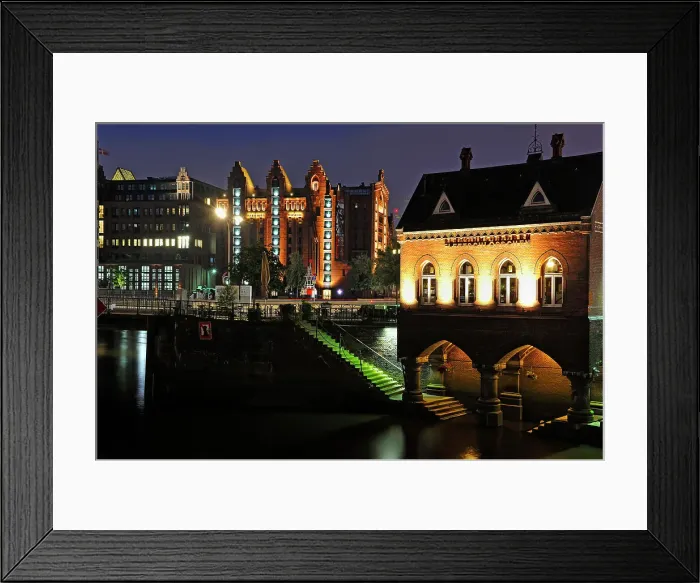 Framed Print : Cafe-bistro Fleetschlosschen in warehouse district (Speicherstadt) by night, HafenCity area, Hamburg, Germany, Europe Framed Print : Cafe-bistro Fleetschlosschen in warehouse district (Speicherstadt) by night, HafenCity area, Hamburg, Germany, Europe