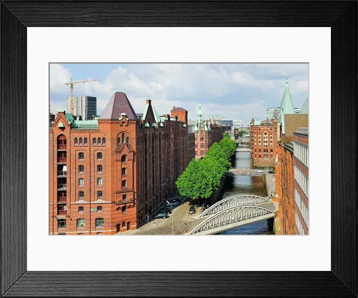 Framed Print : Aerial view over St. Annenfleet et Hollandischbrookfleet canal in the Speicherstadt (City of Warehouses), HafenCity district, Hamburg, Germany, Europe Framed Print : Aerial view over St. Annenfleet et Hollandischbrookfleet canal in the Speicherstadt (City of Warehouses), HafenCity district, Hamburg, Germany, Europe