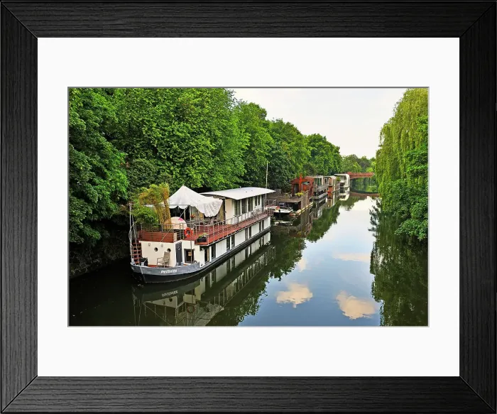 Framed Print : Houseboats on the Eilbek Canal, Hamburg, Germany, Europe Framed Print : Houseboats on the Eilbek Canal, Hamburg, Germany, Europe