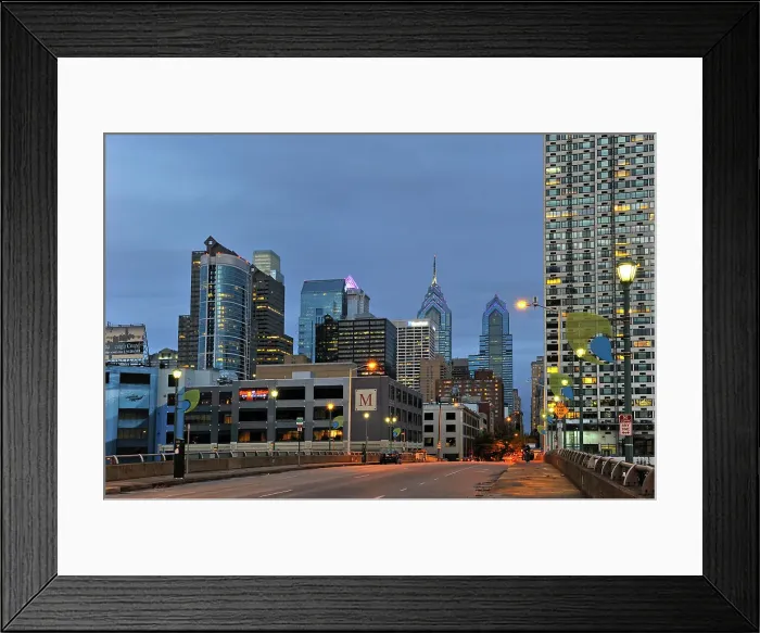 Framed Print : Skyline seen from the Chesnut Street Bridge across the Schuylkill River, Philadelphia, Commonwealth of Pennsylvania, United States of America, North America Framed Print : Skyline seen from the Chesnut Street Bridge across the Schuylkill River, Philadelphia, Commonwealth of Pennsylvania, United States of America, North America