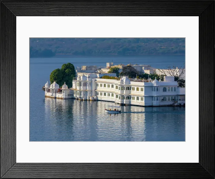 Framed Print : Dawn at the Lake Palace, Lake Pichola, Udaipur, Rajasthan, India, South Asia, Asia Framed Print : Dawn at the Lake Palace, Lake Pichola, Udaipur, Rajasthan, India, South Asia, Asia
