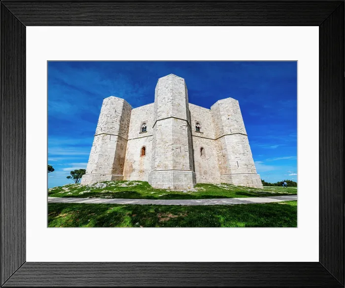 Framed Print : Castel del Monte, UNESCO World Heritage Site, Apulia, Italy, Europe Framed Print : Castel del Monte, UNESCO World Heritage Site, Apulia, Italy, Europe
