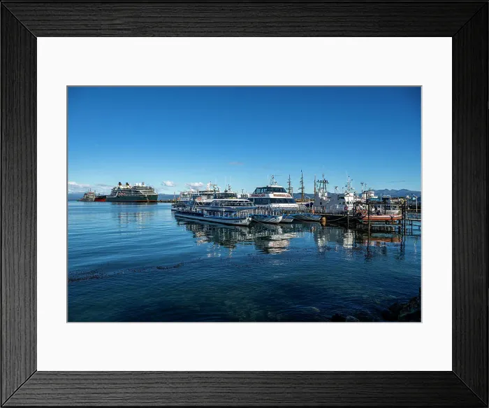 Framed Print : Pier in Ushuaia, Tierra del Fuego, Argentina, South America Framed Print : Pier in Ushuaia, Tierra del Fuego, Argentina, South America