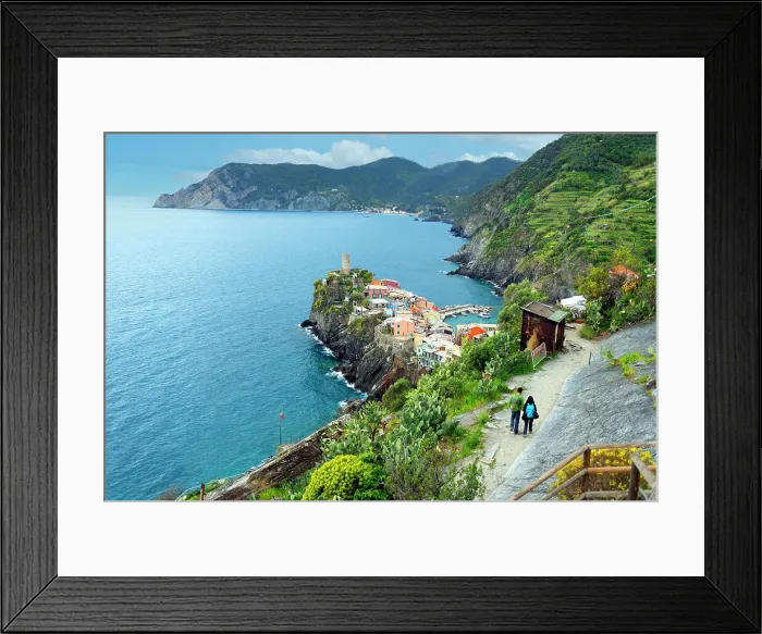 Framed Print : Two tourists approach Vernazza, a coastal town in the province of La Spezia, Cinque Terre region, UNESCO World Heritage Site, Liguria, Italy, Europe Framed Print : Two tourists approach Vernazza, a coastal town in the province of La Spezia, Cinque Terre region, UNESCO World Heritage Site, Liguria, Italy, Europe