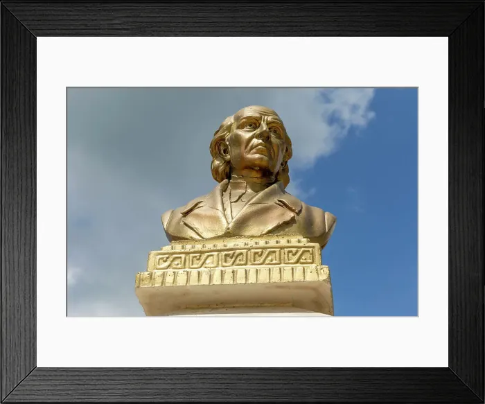 Framed Print : Gold coloured bust head of Miguel Hidalgo Y Costilla 1753-1811, Bacalar, Quintana Roo, Yucatan Peninsula, Mexico, North America Framed Print : Gold coloured bust head of Miguel Hidalgo Y Costilla 1753-1811, Bacalar, Quintana Roo, Yucatan Peninsula, Mexico, North America